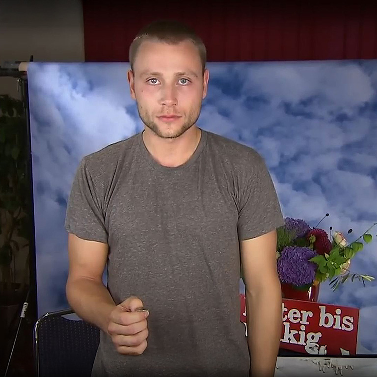 Szenenbild aus der Film Scharade mit Max Riemelt